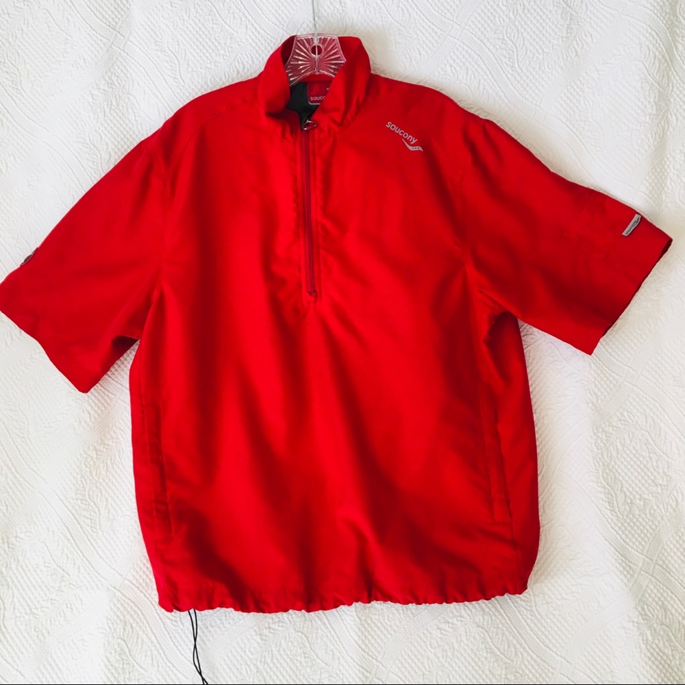 Mens Medium Saucony Performance Short Sleeve shirt